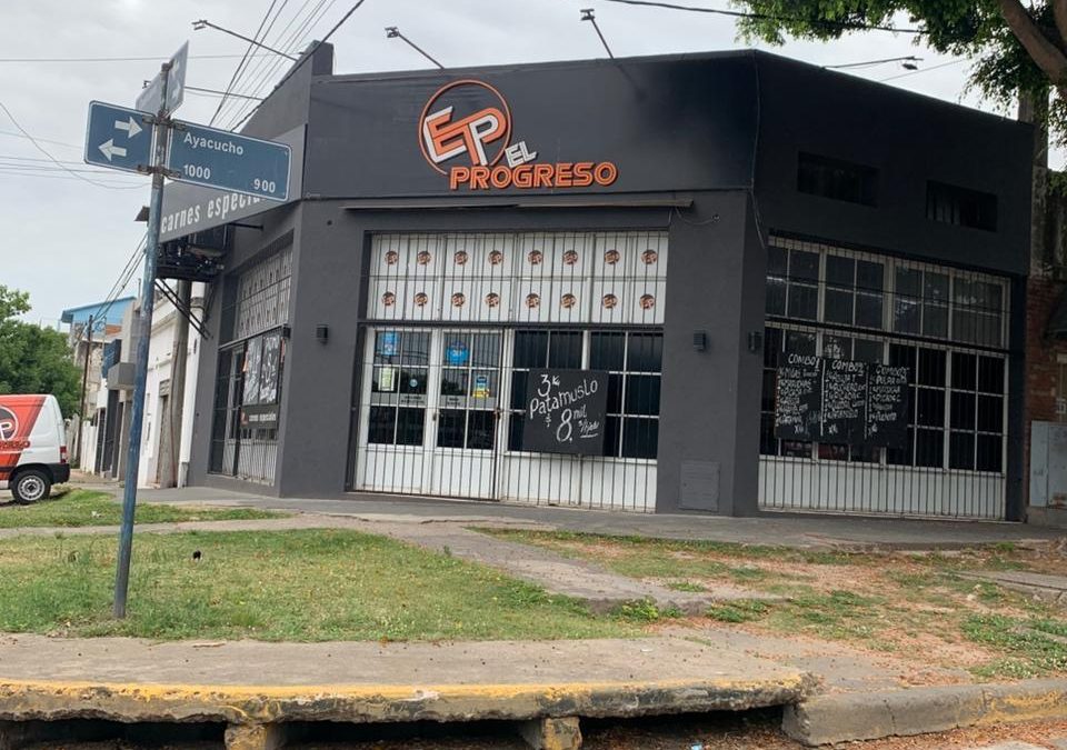 De empleado en una carnicería a empresario de la carne: Hugo Dome arrancó desde muy abajo y hoy maneja una empresa junto a sus hijos que lo llena de orgullo